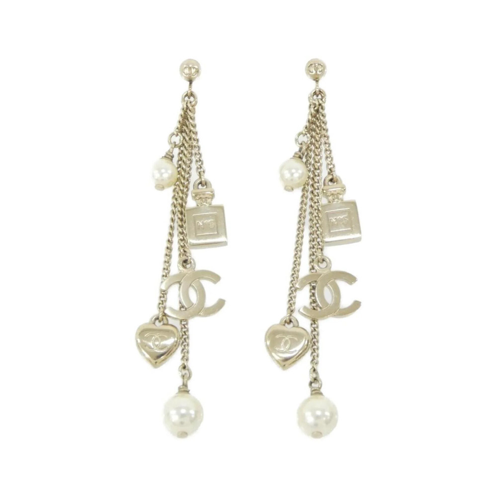 CHANEL White Earrings